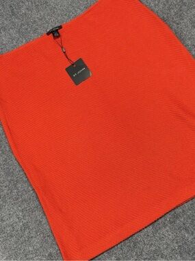 St John Knit Red Skirt NWT Sz 16
